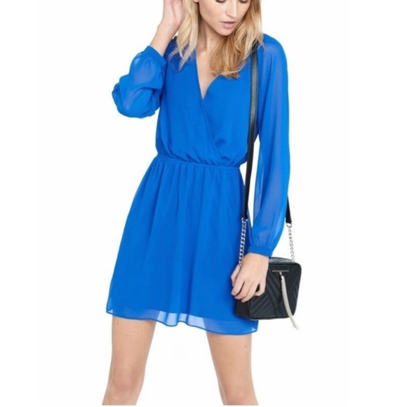 ⭐️ Host Pick!!! ⭐️ EXPRESS Floral Print Long Sleeve Surplice Dress - XS - Picture 8 of 8